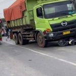Hendak Jual Emas, Pemotor Tewas Terlindas Truk